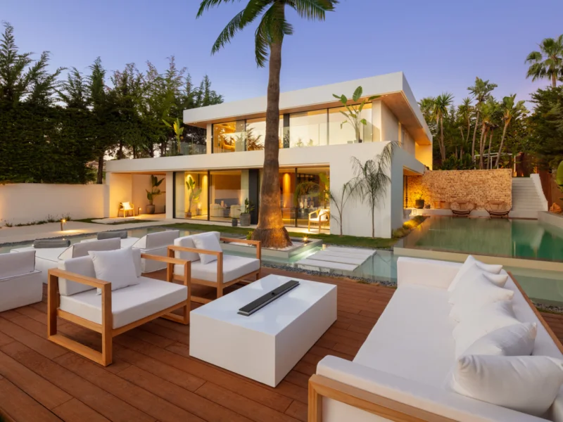 4 Bedroom Private Villa for Sale in Nueva Andalucía, Marbella