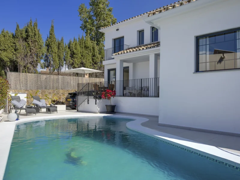 5 Bedroom Private Villa for Sale in Guadalmina Alta, San Pedro de Alcántara