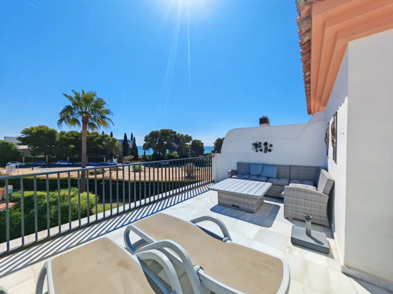 4 Bedroom Private Villa for Sale in Cabopino, Marbella