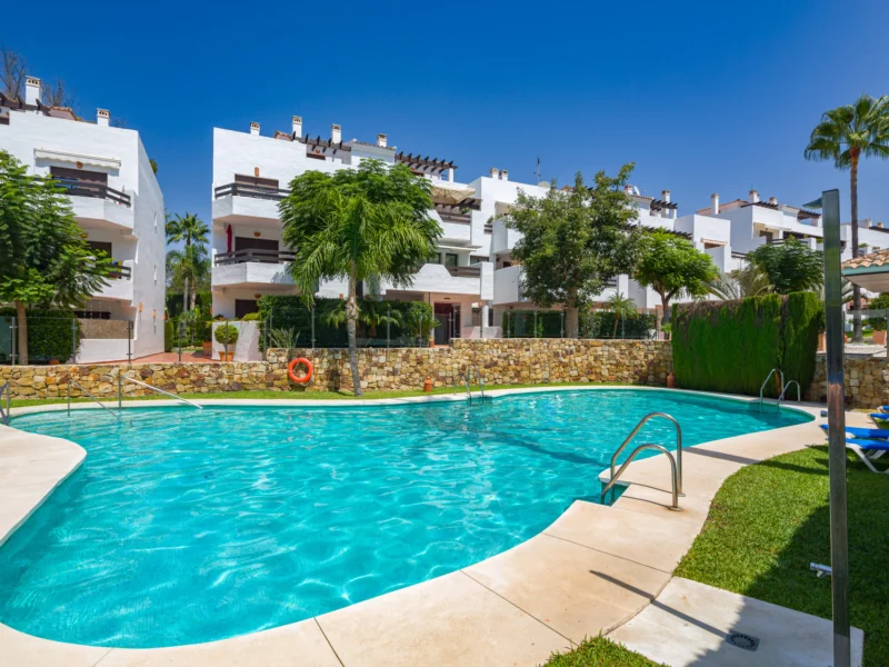 3 Bedroom Apartment for Sale in Estepona