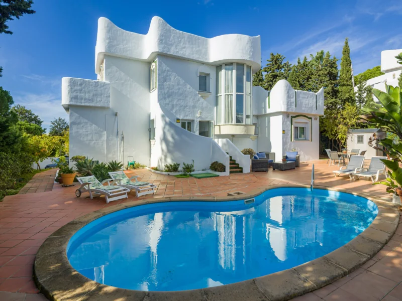 3 Bedroom Private Villa for Sale in La Reserva de Marbella, Las Chapas, Marbella