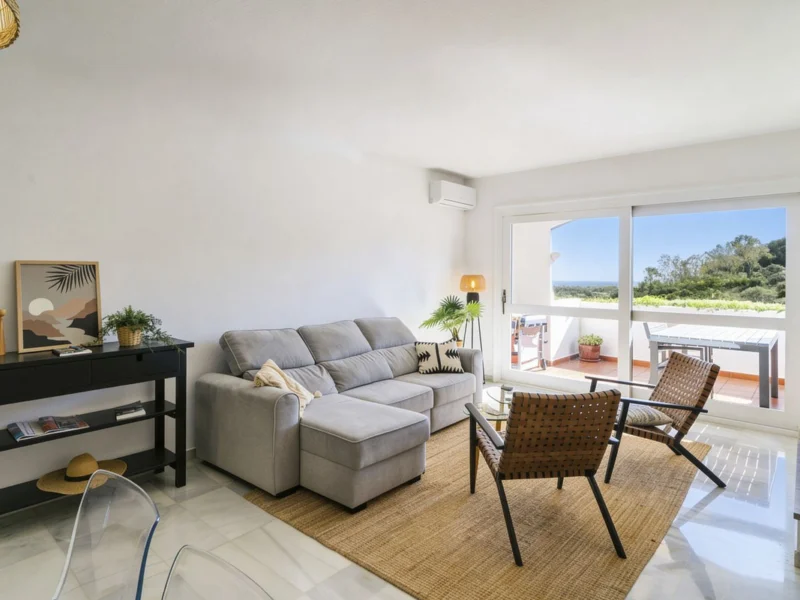 2 Bedroom Apartment for Sale in Los Arqueros, Benahavís