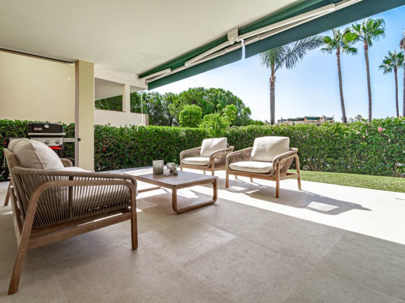 Apartamento de 3 dormitorios en alquiler en Nueva Andalucía, Marbella