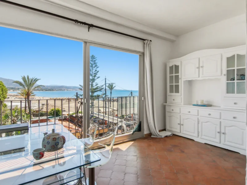 1 Bedroom Apartment for Sale in Puerto Banús, Marbella