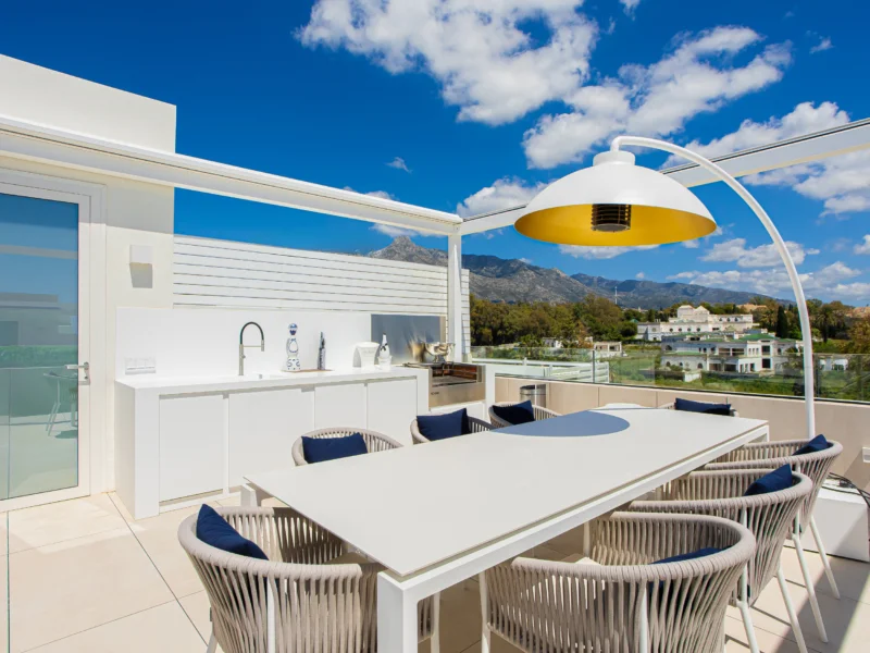 3 Bedroom Apartment for Sale in Benalús, Milla de Oro, Marbella
