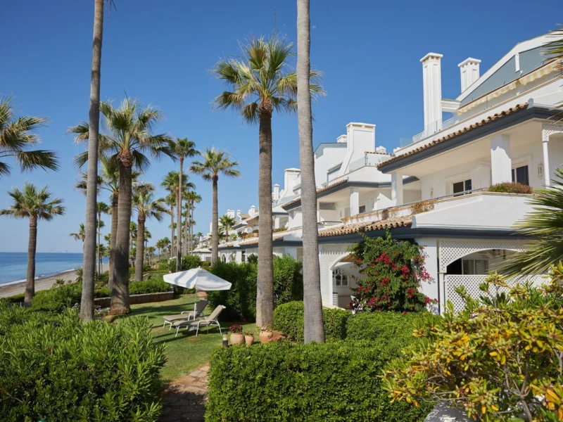 3 Bedroom Apartment for Sale in Estepona