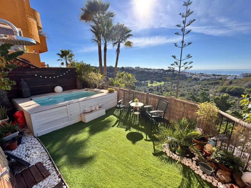 2 Bedroom Apartment with Terrace for Sale in Reserva de Marbella, Las Chapas, Marbella