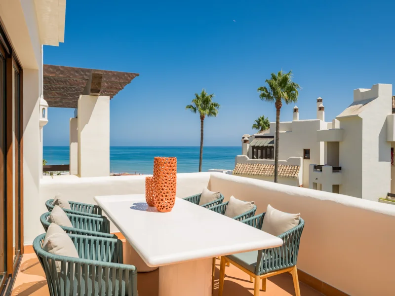 3 Bedroom Apartment for Sale in Estepona