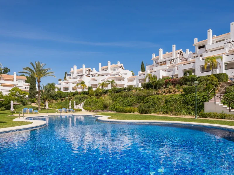 3 Bedroom Apartment with Terrace for Sale in Marbella