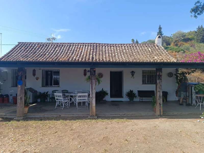 1 Bedroom Apartment for Sale in Estepona