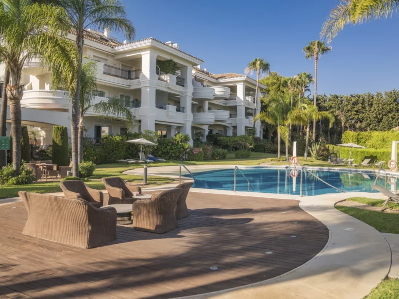 3 Bedroom Apartment for Sale in Altos Reales, Milla de Oro, Marbella