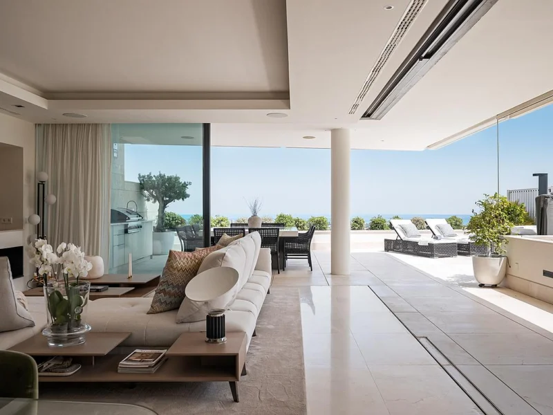 3 Bedroom Apartment with Terrace for Sale in La Quinta, Benahavís