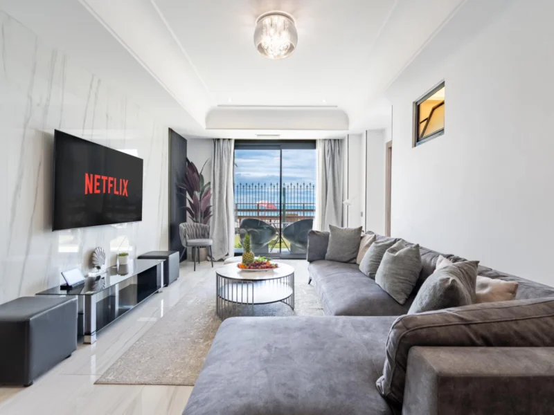 Furnished 3 Bedroom Apartment for Rent in Puerto Banús, Marbella