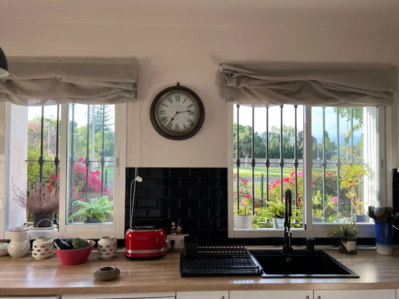 2 Bedroom Apartment with Terrace for Sale in Guadalmina Alta, San Pedro de Alcántara