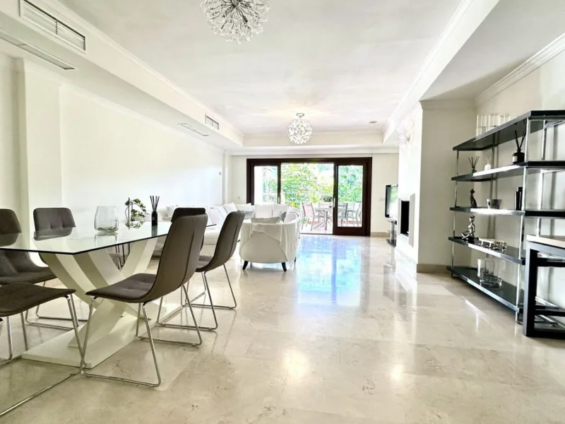 2 Bedroom Apartment for Sale in Marbella