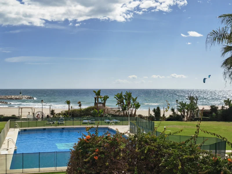 2 Bedroom Apartment for Sale in Cabopino, Marbella