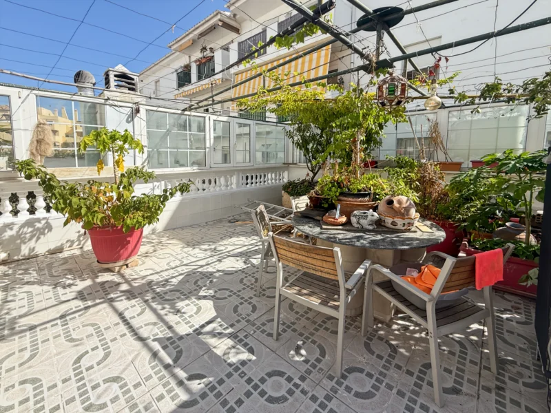 2 Bedroom Apartment for Sale in Estepona