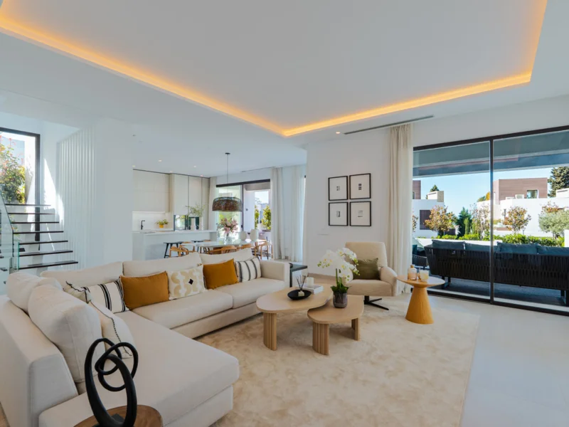 4 Bedroom Private Villa for Sale in Marbella