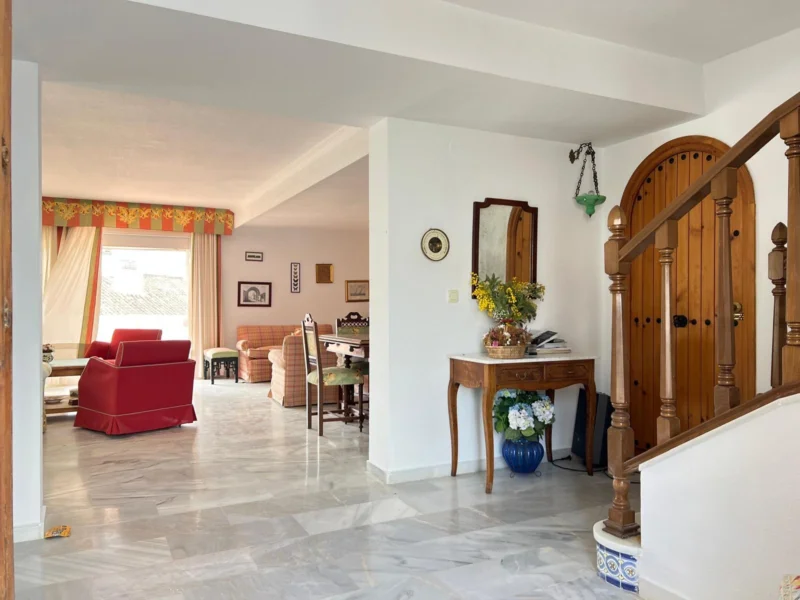 3 Bedroom Private Villa with Terrace for Sale in Punta Doncella, Nueva Milla de Oro, Estepona
