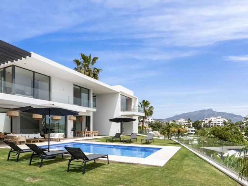 5 Bedroom Private Villa for Sale in La Alquería, Benahavís