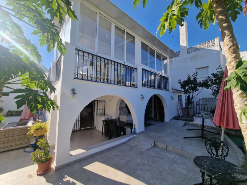 3 Bedroom Private Villa for Sale in Estepona