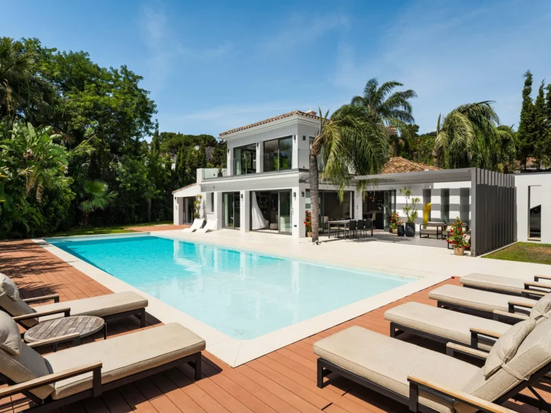 4 Bedroom Private Villa for Sale in Marbella