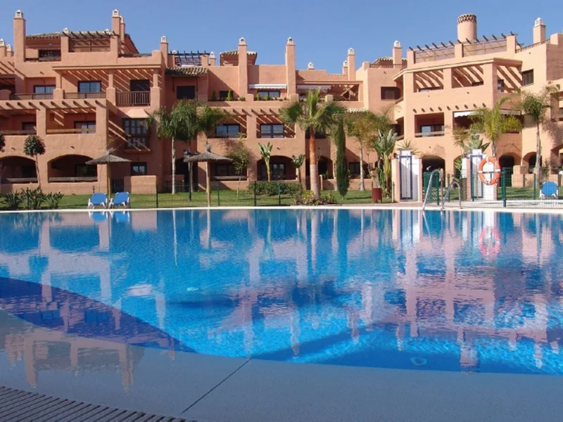 Furnished 2 Bedroom Apartment with Terrace for Rent in Hacienda del Sol, Nueva Milla de Oro, Estepona