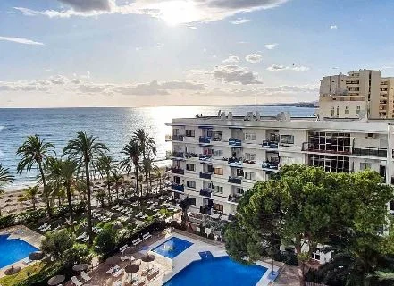 2 Bedroom Apartment with Terrace for Sale in Marbella Center, Marbella