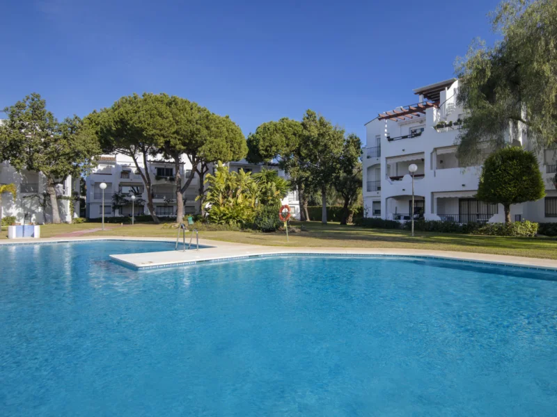 3 Bedroom Private Villa for Sale in Estepona
