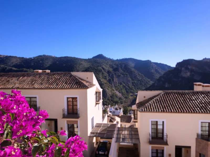 4 Bedroom Private Villa for Sale in Benahavís