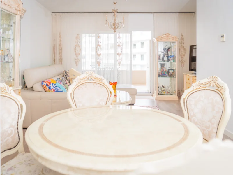 3 Bedroom Apartment with Terrace for Sale in Albatross VII, Nueva Andalucía, Marbella
