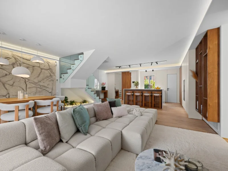 3 Bedroom Private Villa with Terrace for Sale in Milla de Oro, Marbella