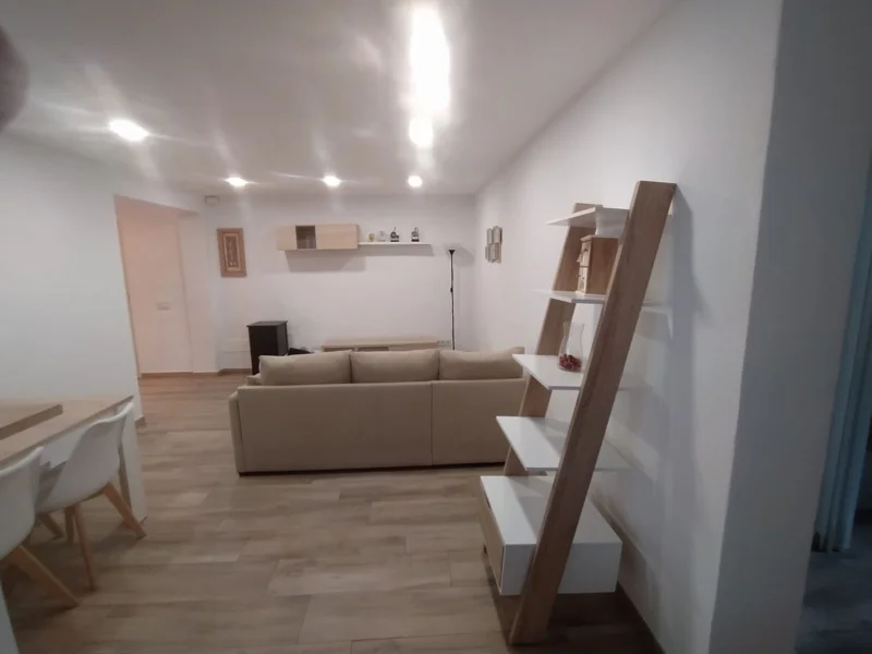 3 Bedroom Private Villa with Terrace for Sale in San Pedro de Alcántara