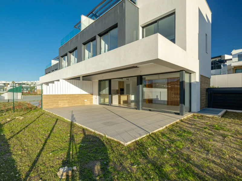 4 Bedroom Private Villa for Sale in Atalaya, Estepona