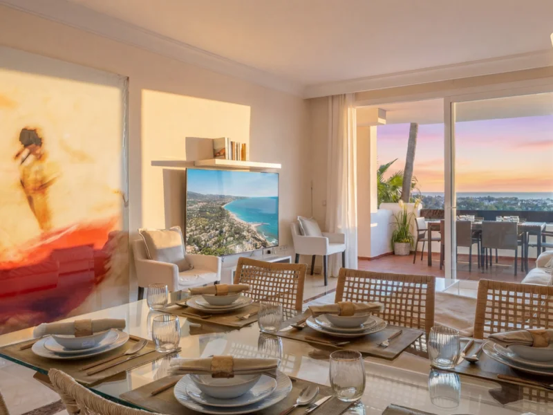 Furnished 2 Bedroom Apartment with Terrace for Rent in Lomas del Marqués, La Alquería, Benahavís