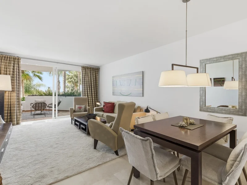 3 Bedroom Apartment with Terrace for Sale in Nueva Andalucía, Marbella