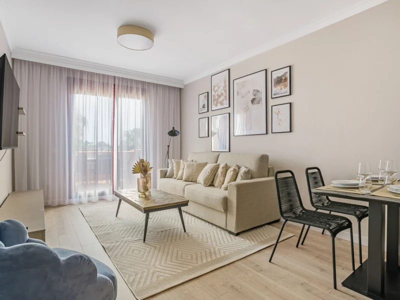 Furnished 3 Bedroom Apartment for Rent in El Paraíso, Estepona