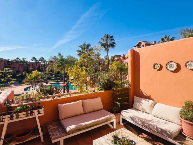 2 Bedroom Apartment with Terrace for Sale in Sotoserena, Nueva Milla de Oro, Estepona