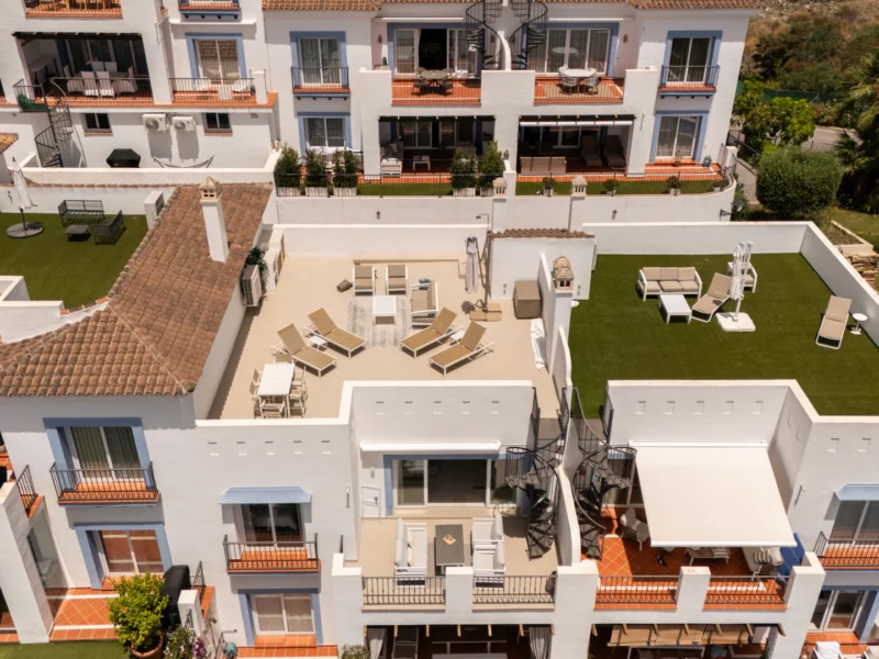 2 Bedroom Apartment for Sale in Benahavís
