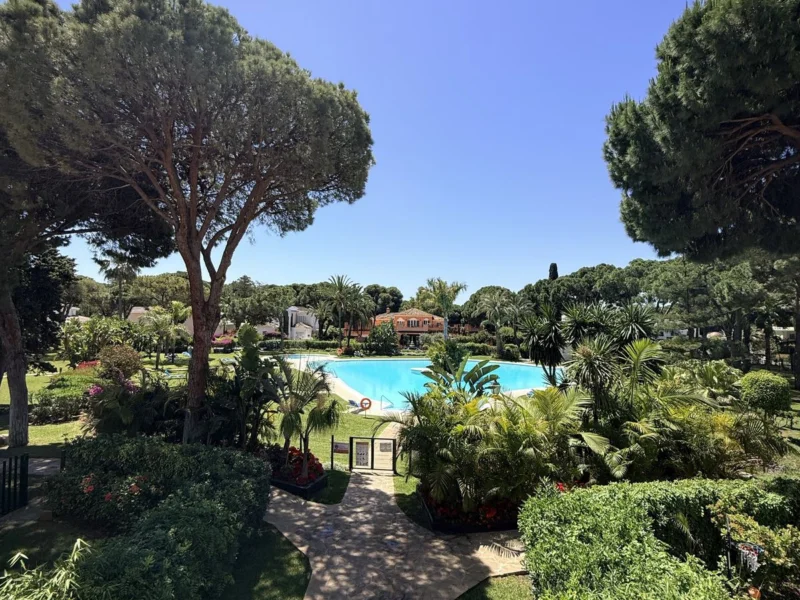 3 Bedroom Apartment with Terrace for Sale in Nueva Milla de Oro, Estepona